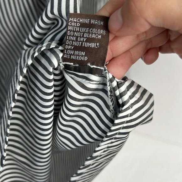 J.McLaughlin Striped Button Down Top Long Sleeve M - Picture 5 of 6